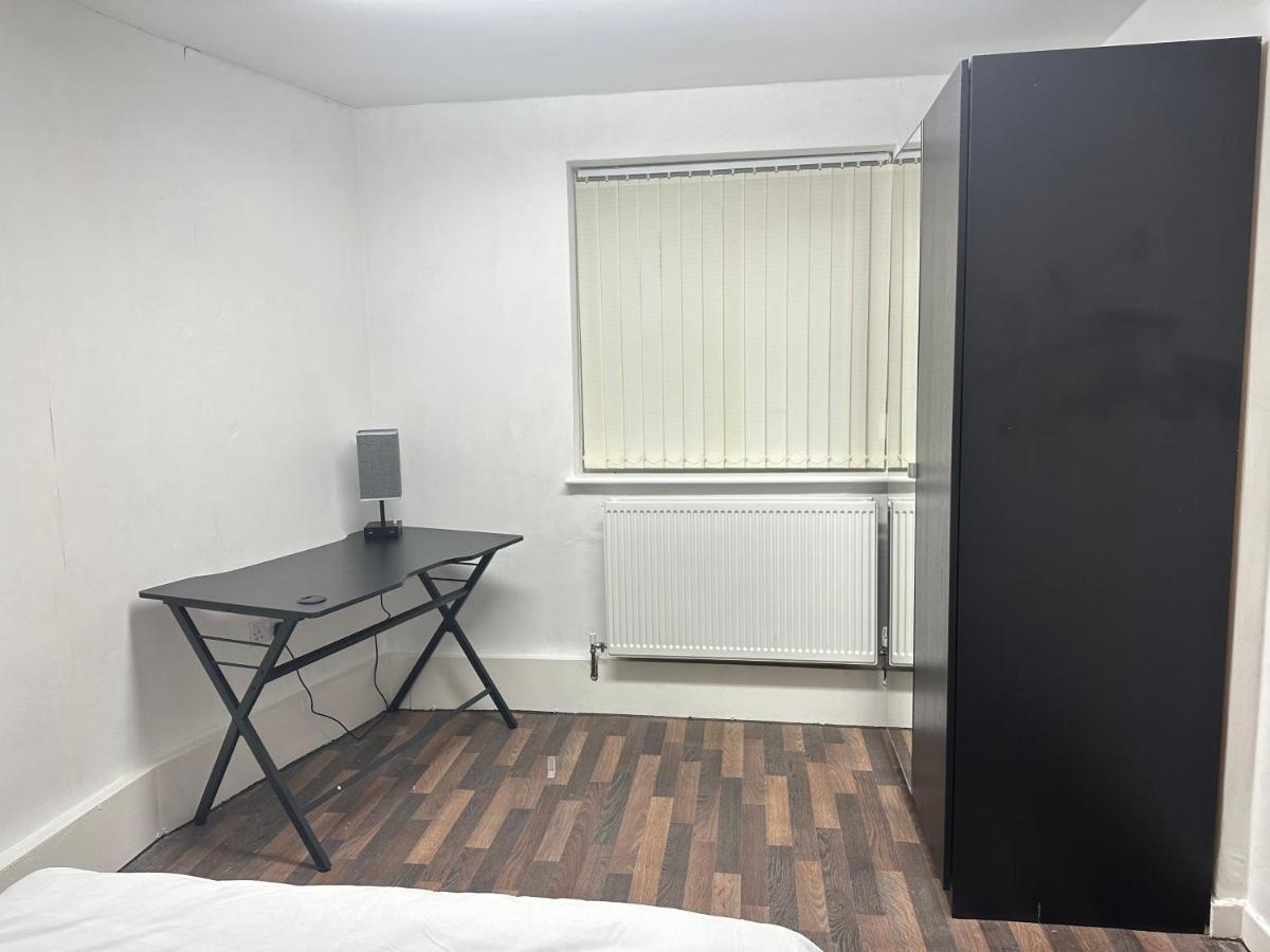 맨체스터 Bright, Warm & Cozy House In Harpurhey 아파트 외부 사진