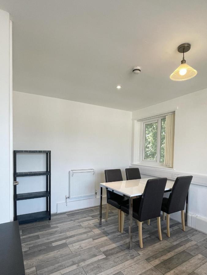 맨체스터 Bright, Warm & Cozy House In Harpurhey 아파트 외부 사진
